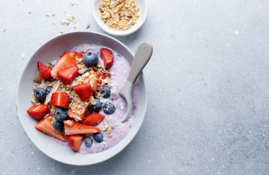 Δανέζικο πρωινό: Το μπολ πρωτεΐνης που προτιμούν οι “fit girls” και αποτρέπει την πείνα