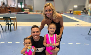 Βασιλική Μιλλούση: Σε σοκ μετά το πετροβόλημα που δέχτηκε στο σπίτι της από μαθητές - «Αν τα παιδιά μου ήταν εδώ;»