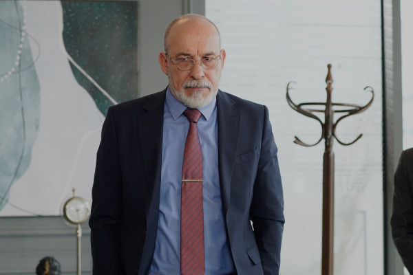 Νόμοι της καρδιάς - Νέο επεισόδιο: Ο μυστηριώδης Μπορά αποκαλύπτει τις πραγματικές του προθέσεις και απειλεί την Τσολπάν