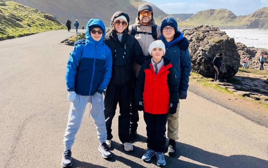 Καλομοίρα: Πέρυσι Ισλανδία, φέτος Ιρλανδία. Η οικογενειακή παράδοση που απολαμβάνουν όλοι