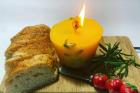 Kεριά από βούτυρο: Το πιο viral food trend που κάνει το τραπέζι σας… να λάμπει!