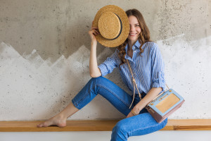Τα summer layers που μπορείς να κάνεις με denim και λινό