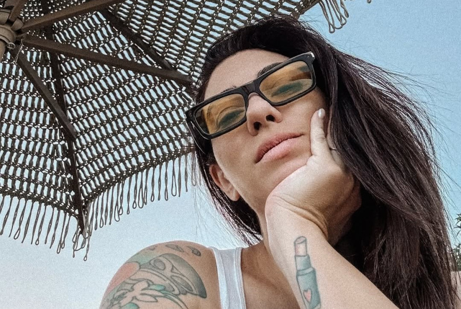 Ευρυδίκη Βαλαβάνη: Ζητά αστρολογικές συμβουλές γιατί παθαίνει ζημιές (κανείς δεν της είπε ότι έχουμε ανάδρομο!)