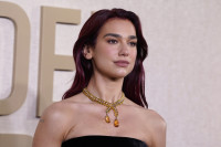 «Black Cherry»: Η απόχρωση μαλλιών που πρέπει να δοκιμάσουν όλες οι μελαχρινές αυτό το φθινόπωρο-χειμώνα