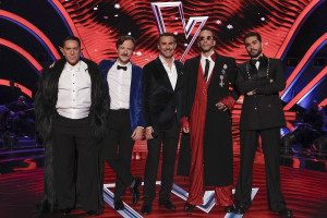 Πρωτοχρονιάτικο ρεβεγιόν με το The Voice: Αυτοί είναι όλοι οι celebrities που θα δούμε στο special επεισόδιο και ένα... ξωτικό!