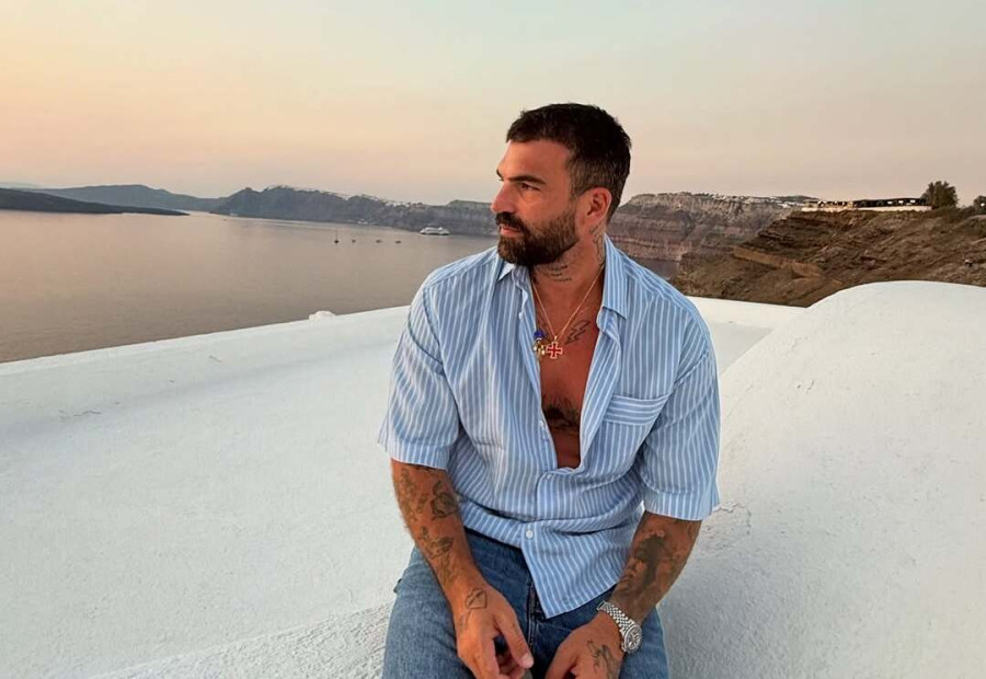 Αλεξάνδρου: Το καλύτερο σε έναν γάμο είναι να πας καλεσμένος, λέει, αφού δύο ποτά ήταν αρκετά να τον «ρίξουν»