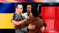 The Voice: Τα διαδικαστικά του τελικού, η αγκαλιά «πιροσκί» των coaches και τα συναισθήματά τους