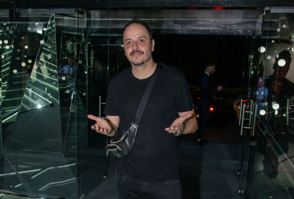 Τσουβέλας για Μαζωνάκη: Η επικοινωνία που είχαν και η στάση που αρνείται να κρατήσει μετά τον θάνατό του