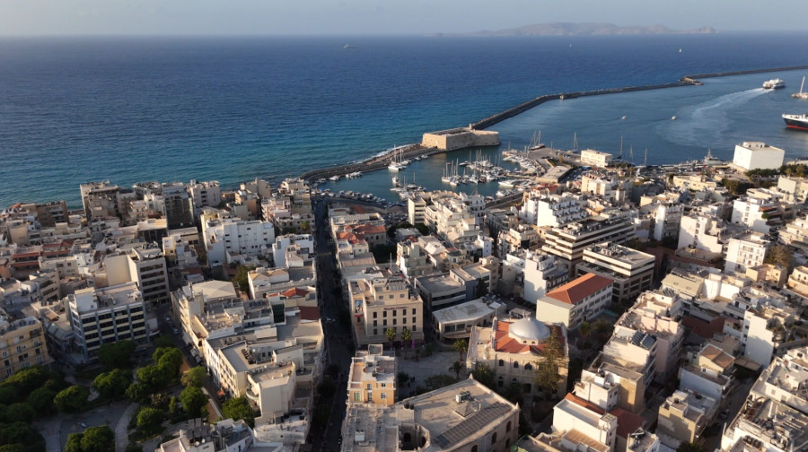 Όπου Υπάρχει Ελλάδα: Επόμενη στάση... Ηράκλειο! Aπό τα προβλήματα στην υγεία μέχρι την κορυφή του τουρισμού