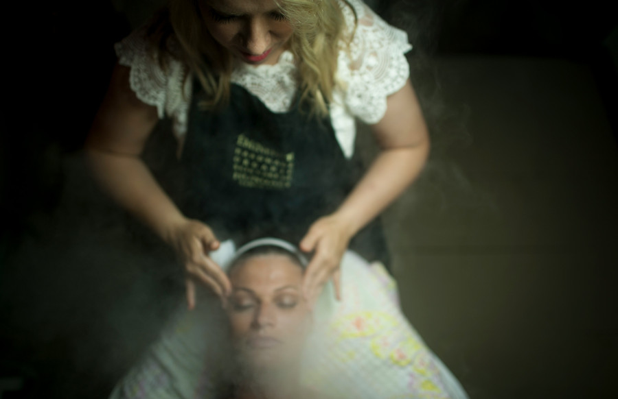 Japanese head spa: Το next best thing στην περιποίηση του κεφαλιού σου και τα asmr βίντεο με την υδροβροχή θα σε χαλαρώσουν ΧΤΕΣ!