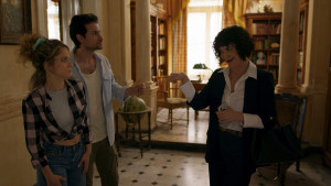 Τα Φαντάσματα: Ο Χάρης και η Μαρίνα υποδέχονται μια διοργανώτρια γάμων και μια υποψήφια νύφη