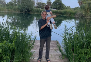 Γιούλικα Σκαφιδά: Η απόφαση να γίνει μητέρα, η εμπειρία της εγκυμοσύνης και η συμβουλή στην Καινούργιου