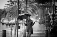 Γιατί τα "rain scent" perfumes μας γοητεύουν τόσο πολύ αυτή την περίοδο;