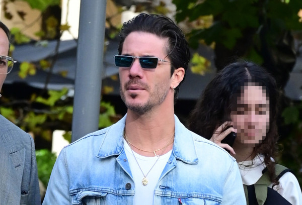 Νίκος Οικονομόπουλος: Η αποκάλυψη μιας ζωής που μέχρι σήμερα κρατούσε μακριά από τις κάμερες