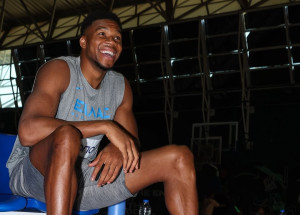 Γιάννης Αντετοκούνμπο: Εκτός από Greek Freak έγινε και Greek Hero! H αφοπλιστική εξήγηση που έδωσε για το μαυρισμένο του μάτι