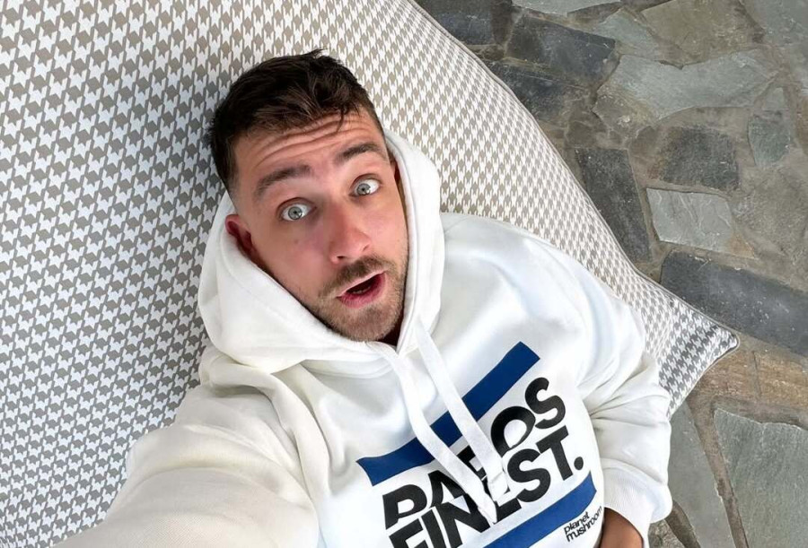 Fipster: Έκανε στον εαυτό του ένα πανάκριβο δώρο -που μοιάζει με pet αλλά δεν είναι- και του ψάχνει όνομα