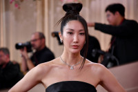 Χρυσές Σφαίρες: Η EJAE για χρόνια έτρωγε απορρίψεις και τώρα κρατάει Golden Globe στα χέρια της