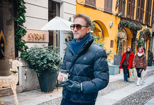 Κώστας Καραφώτης: Αντίστροφη μέτρηση για τον ερχομό της κόρης του και όσα είπε με συγκίνηση