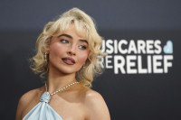 Οι στίχοι του "Goodbye" της Sabrina Carpenter κάνουν το απόλυτο τραγούδι χωρισμού