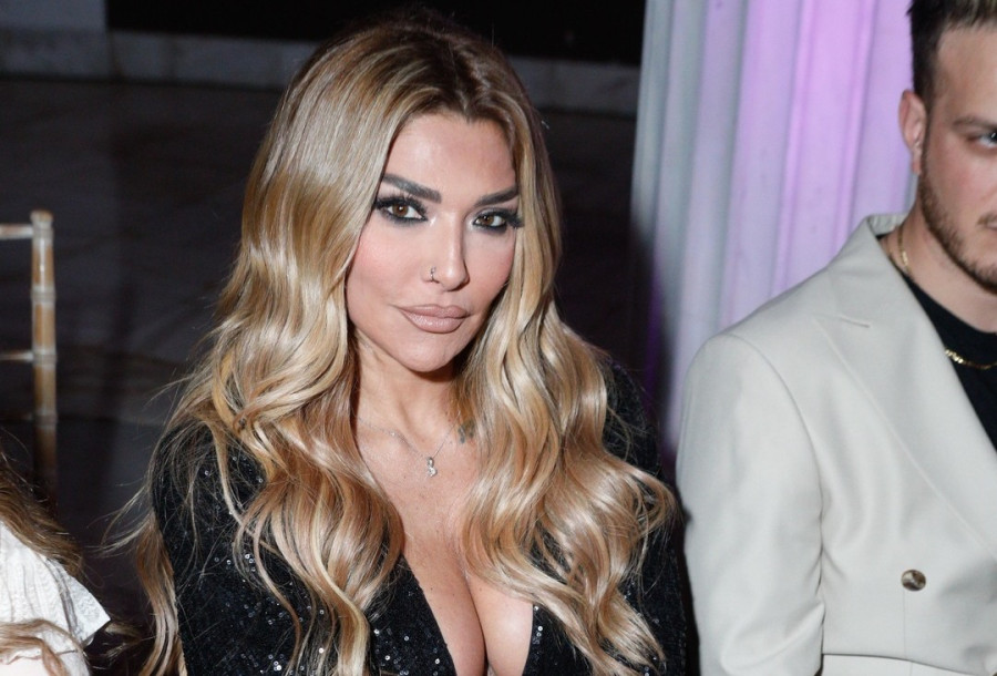 Αγγελική Ηλιάδη: Η εξομολόγηση για την κακοποίηση από τον Μπάμπη Λαζαρίδη - «Ήταν πέντε χρόνια πάρα πολύ δύσκολα»