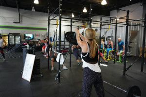 Γιατί η πίεση για «summer body» δεν κάνει καλό ούτε στο σώμα ούτε στο μυαλό μας