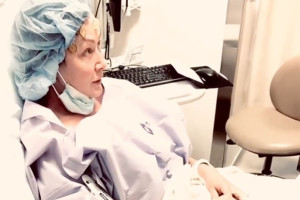 Shannen Doherty: Ανεβάζει βίντεο πριν από επέμβαση για όγκο και εξομολογείται «Είμαι κοκκαλωμένη από τον φόβο»