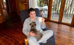 Δανάη Μπάρκα: Τσεκάρει όλα τα δεντρόσπιτα στην Ελλάδα. Που βρίσκεται αυτή τη φορά; (Αποκλειστικό)