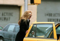 Άκουσέ με! Το butter blonde της Carolyn Bessette-Kennedy είναι στην πραγματικότητα το καλύτερο χρώμα μαλλιών για το Φθινόπωρο