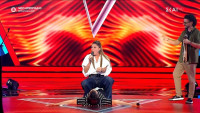 The Voice: Στα πατώματα ο Καπουτζίδης για να χορέψει το My Number One η Παπαρίζου! Η επική αναπαράταση της χορογραφίας της Eurovision