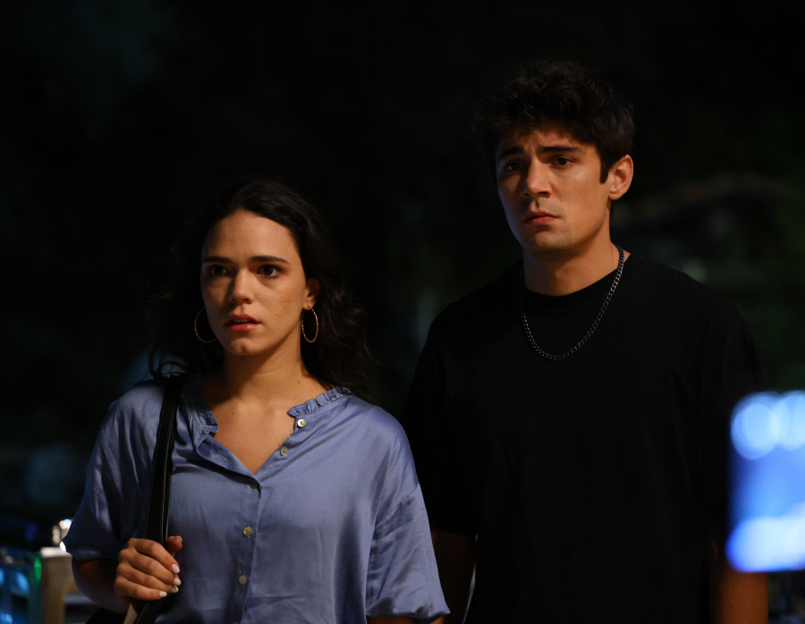 Να μ' αγαπάς: Κάθε προσπάθεια να απομακρυνθούν τα δίδυμα πεφτει στο κενό