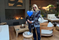 Σπυροπούλου: Δε φαντάζεσαι τι… «δανείζεται» από τον γιο της και πώς εκείνος τη βάζει στη θέση της