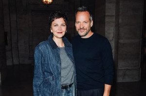 Maggie Gyllenhaal - Peter Sarsgaard: Μαγεμένοι από την Ακρόπολη, το μέλι, το σουβλάκι και το μυστικό ομορφιάς της Τζάκι Κένεντι