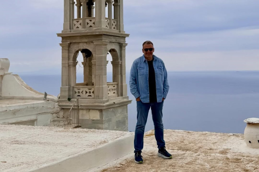Γιώργος Λιάγκας: Έριξε την τελευταία του πασχαλινή, τηνιακή βουτιά με σπόντα για τους μετεωρολόγους