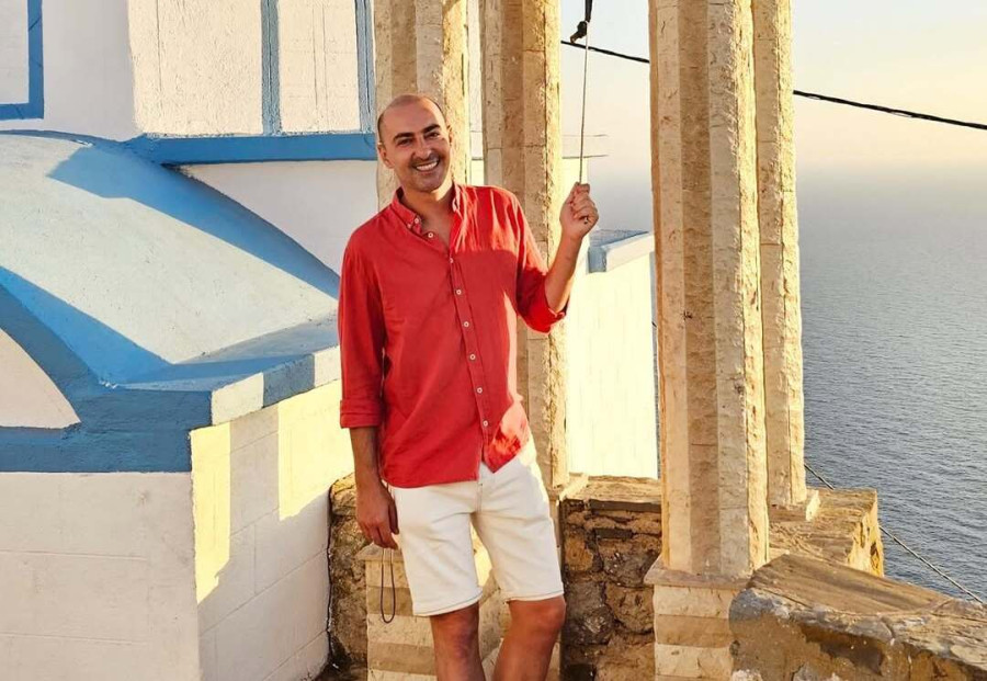 Θανάσης Αλευράς: Η συγκινητική κίνηση του Αρναούτογλου και η «πολιτική» κριτική για τη Eurovision