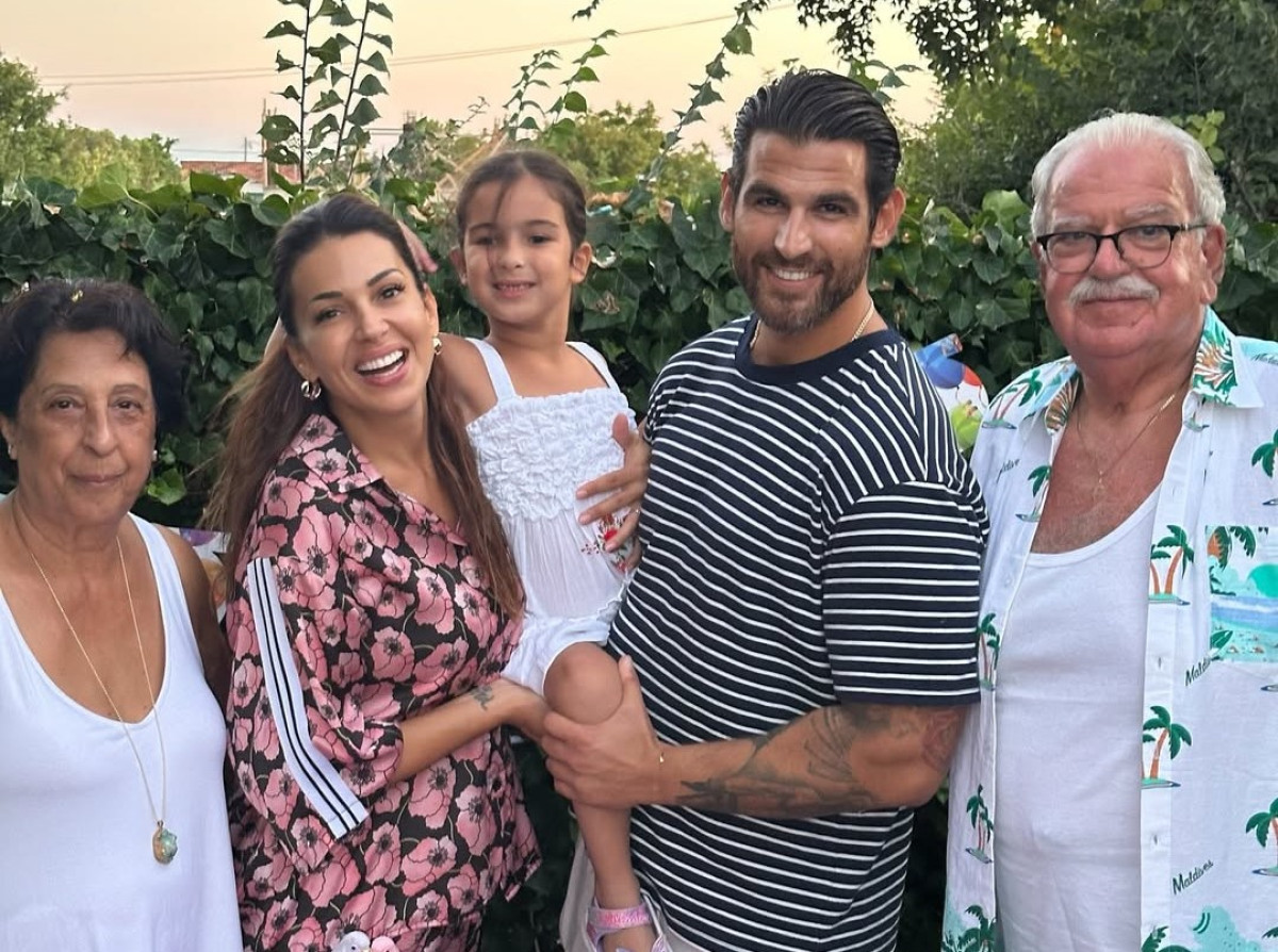 Ελένη Χατζίδου - Ετεοκλής Παύλου: Νέο μέλος στην οικογένειά τους και σίγουρα είχαν έμπνευση τις Μαλδίβες