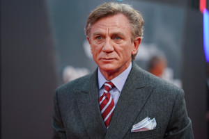 Daniel Craig: Από το Hollywood… στον Επιτάφιο στη Γλυφάδα