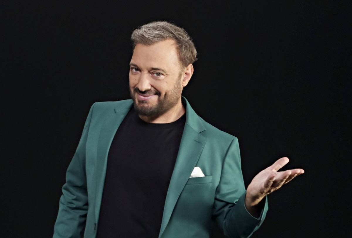 The Wall: Ένα ζευγάρι, γεμάτο ενέργεια και δυναμισμό, εισβάλλει στο πλατό