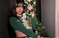 Σταυρούλα Χρυσαειδή: Τα «έσπασε» στα γενέθλιά της σαν... queen όπως έγραφε και η τούρτα της!