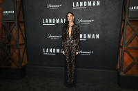 Το red leather mani της Demi Moore είναι μια υπέροχη ιδέα για να μπεις σε mood Χριστουγέννων