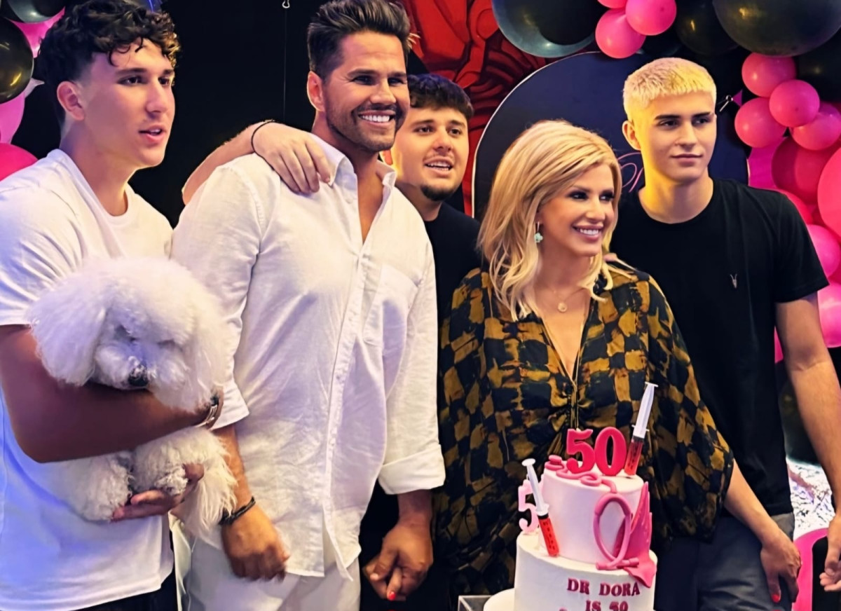 Γιώργος Τσαλίκης: Super party για τα γενέθλια της γυναίκας του της Δώρας