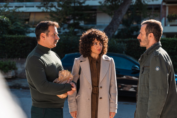 Μπαμπά σ' αγαπώ: Ποιός φοβάται το τέρας στο σκοτάδι;