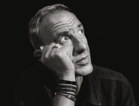 Νίκος Αλιάγας: Η φωτογραφία του από τον... προηγούμενο αιώνα, η προσωπική του Ιθάκη και η παρεξήγηση για την επιστροφή του στην Ελλάδα