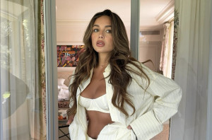 Πώς να ισιώσετε τα σγουρά μαλλιά χωρίς να τα καταστρέψετε: Τα λάθη που πρέπει οπωσδήποτε να αποφύγετε