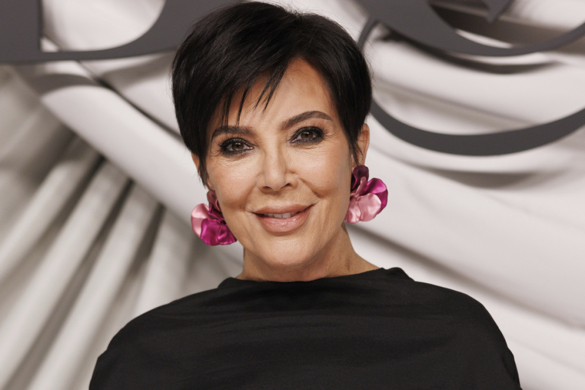 Η Kris Jenner είναι αγνώριστη με mod bob και αφέλειες