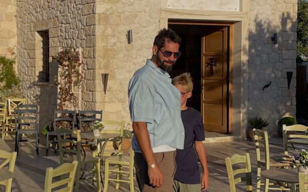 Nikola Karabatic: Οικογενειακές διακοπές στην Ελλάδα για τον Χρυσό Ολυμπιονίκη και ένα «Efharisto» για το ελληνικό καλοκαίρι
