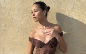 Μόνο σε 1 μήνα, αυτός ο ορός υπόσχεται πιο μακριά και πιο πλούσια μαλλιά