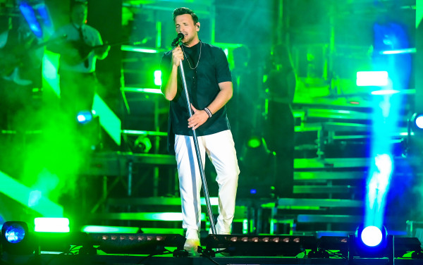 Νίκος Βέρτης: Όλα όσα έγιναν στη sold out συναυλία του στη Βουλγαρία