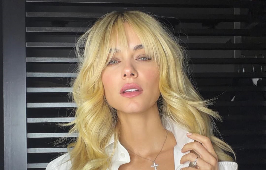 Οι 5 ασκήσεις που κρατούν τη Δούκισσα Νομικού fit - Μόνο 10 λεπτά από τη ζωή σου και δύο βαράκια