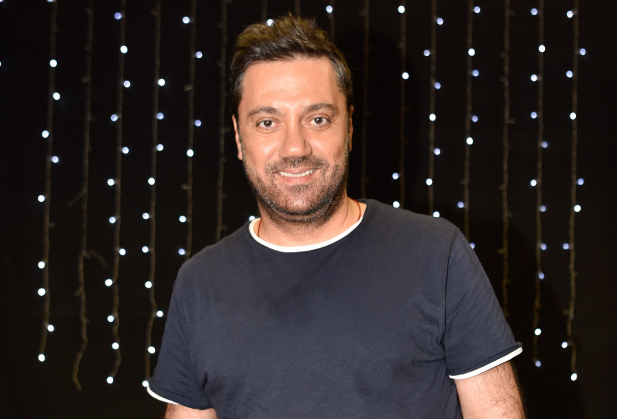 Γιώργος Θεοφάνους: Τι έγινε τελικά και δεν εμφανίστηκε το άναμμα του δέντρου στο Ναύπλιο; Το post του συνθέτη