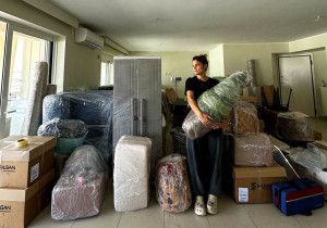 Μαίρη Συνατσάκη: Πάλι μετακομίζει και πλέον λέει μόνη της «έλεος!»